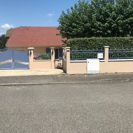 Couette-café Aux Bois De Cerf D'hôtes Dans Notre Maison Les Avenieres-Veyrins-Thuellin